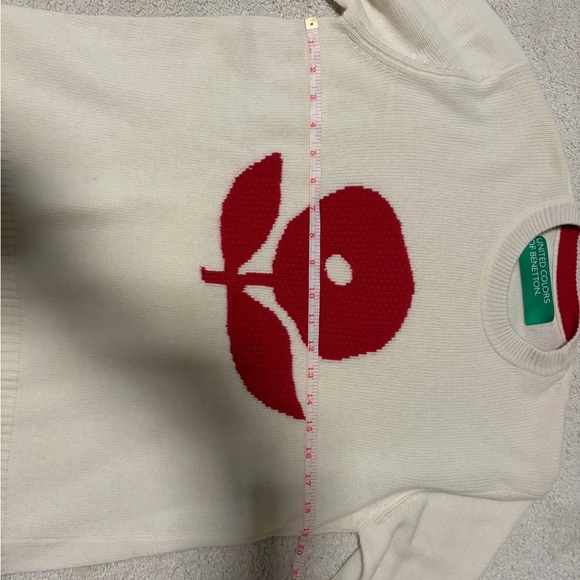 United Colors Of Benetton Cream Sweater with Red Floral Motif 80% Lana wool - Picture 5 of 5
